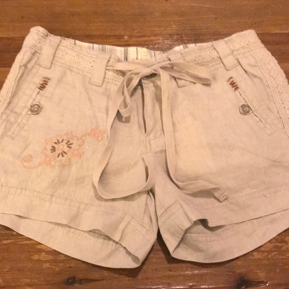 Shorts - Picture 1 of 6